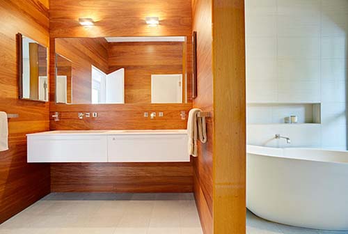 Drewniane ściany w łazience
