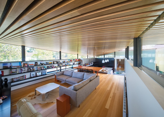 Wymagający, nowoczesny design dla przedłużenia dwupoziomowego domu w Australii