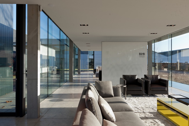 Obumex Outside autorstwa Govaert & Vanhoutte Architects