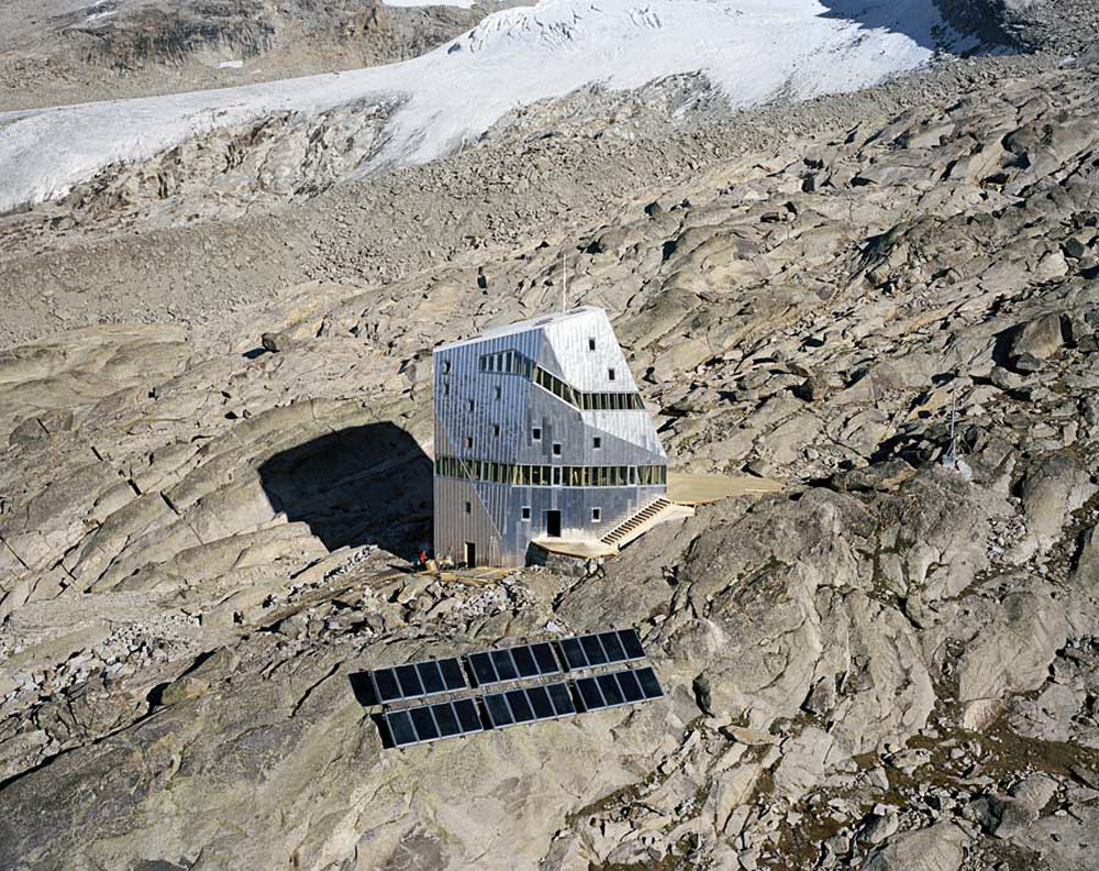 Oryginalna architektura na alpejskich szczytach – schronisko Monte Rosa