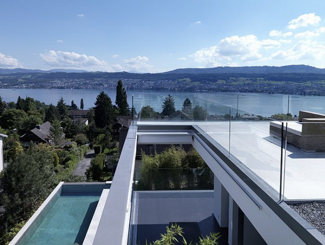 Szwajcarski dom - rzeźba